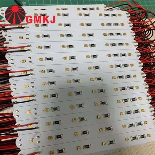 SMD LED Chip การประสาน การประกอบการเชื่อม SMT บน PCB Service