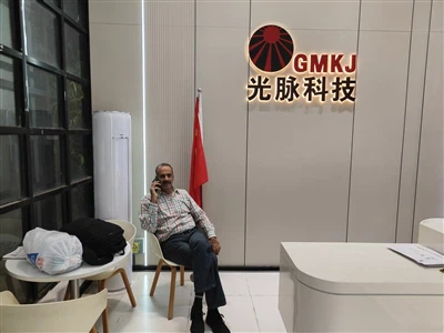 Mr. Ijaz ลูกค้าชาวปากีสถานเยี่ยมชมโรงงาน GMKJ ในเซินเจิ้น